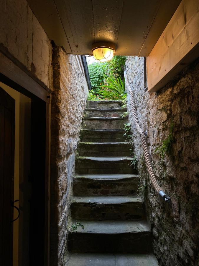 The Pavement Palace Hay-On-Wye Extérieur photo